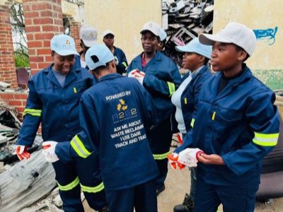 R2E2 SMME Development Initiative at Mdlume Recycling Management article image