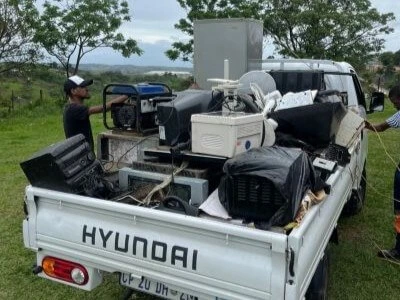 R2E2 New Beginnings Worship Centre E-Waste Collection Event image